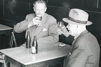 Kdy je člověk "oficiálně" starý? Kolem 63 let. Pracovat se ale bude o dost déle — HlídacíPes.org